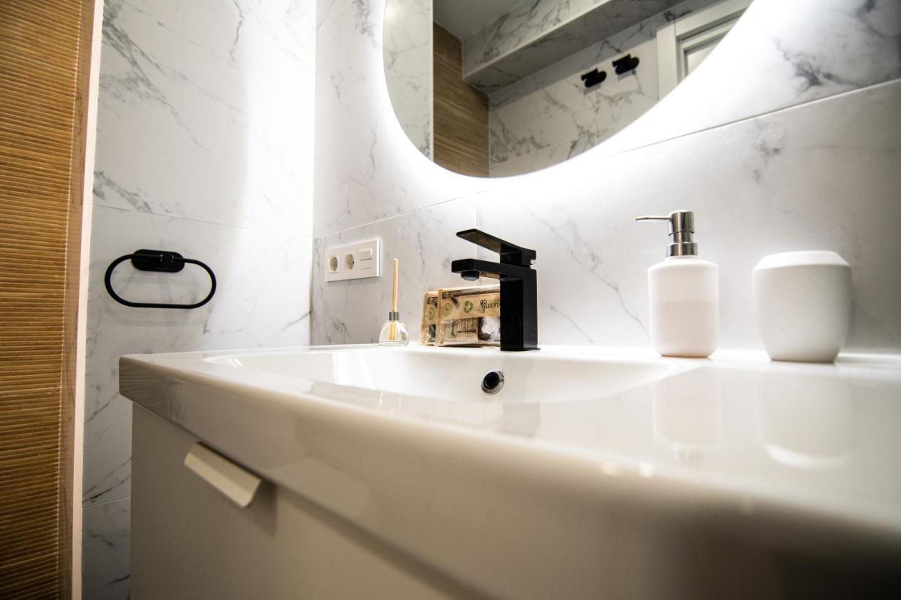 Apartment Puerto Marina - First Line Beach - Benalmadena - Malaga Экстерьер фото